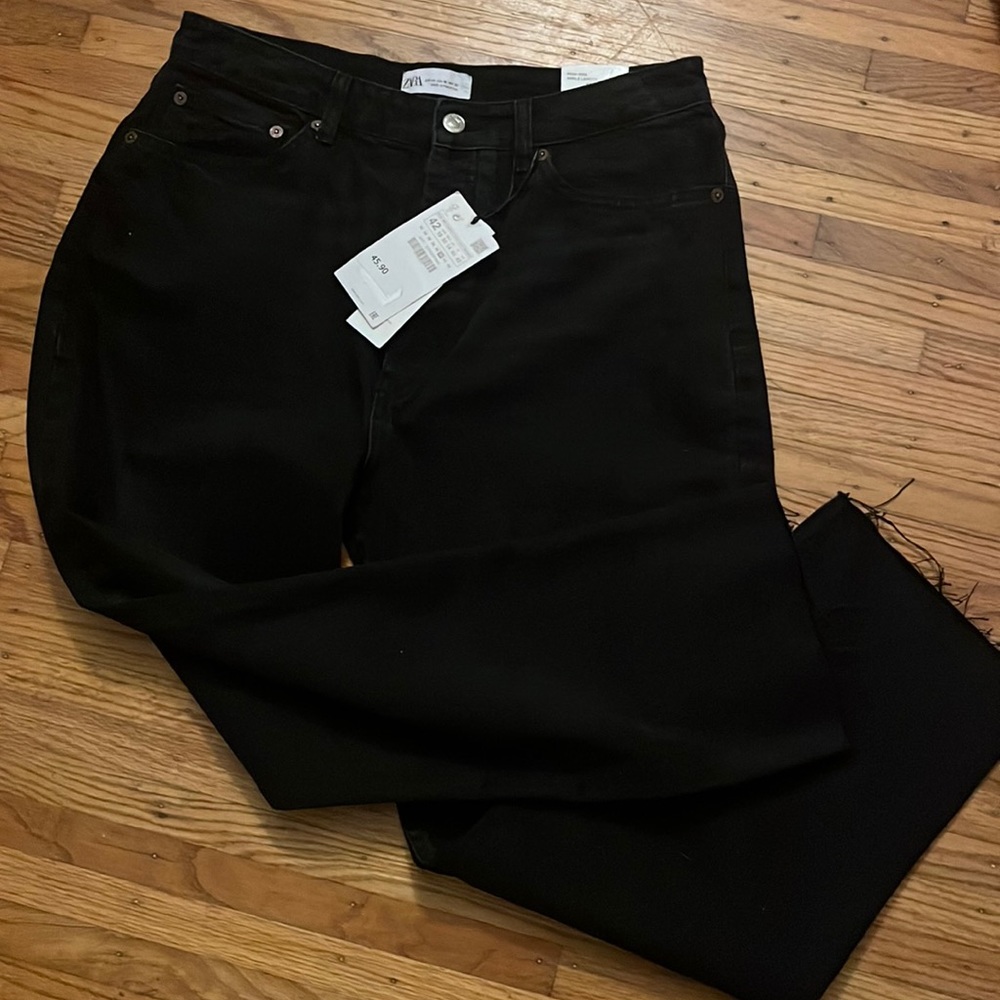 Women’s jeans- black- Zara straight leg NWT